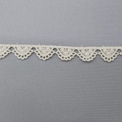 8976_2cm